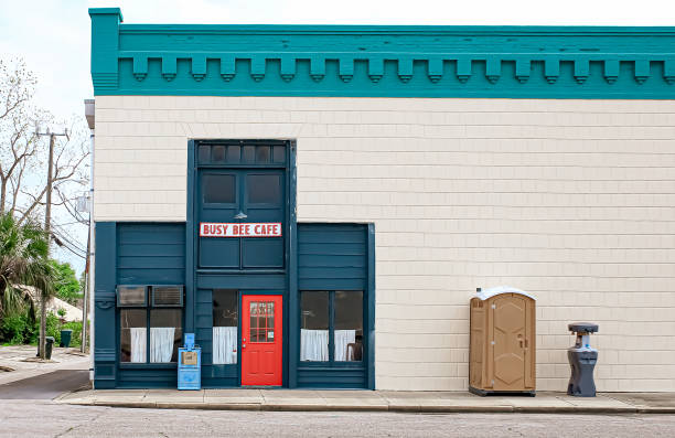 Best Porta potty delivery and setup  in Madisonville, LA